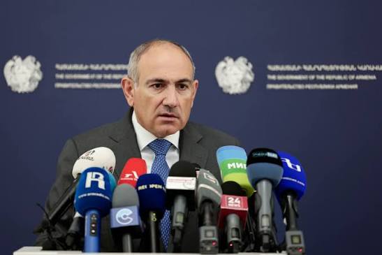 Փաշինյանը պատասխանում է լրագրողների հարցերին (Ուղիղ)