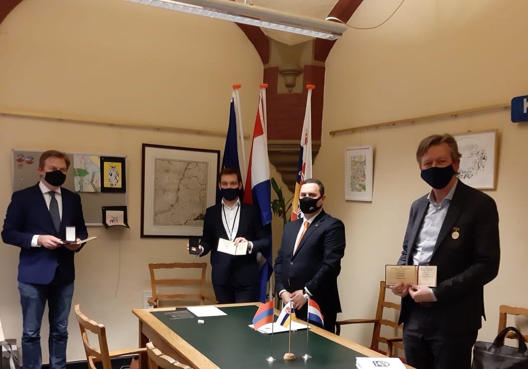 Նիդեռլանդների խորհրդարանի պատգամավորներին հանձնվեցին ՀՀ ԱԺ-ի պարգևները