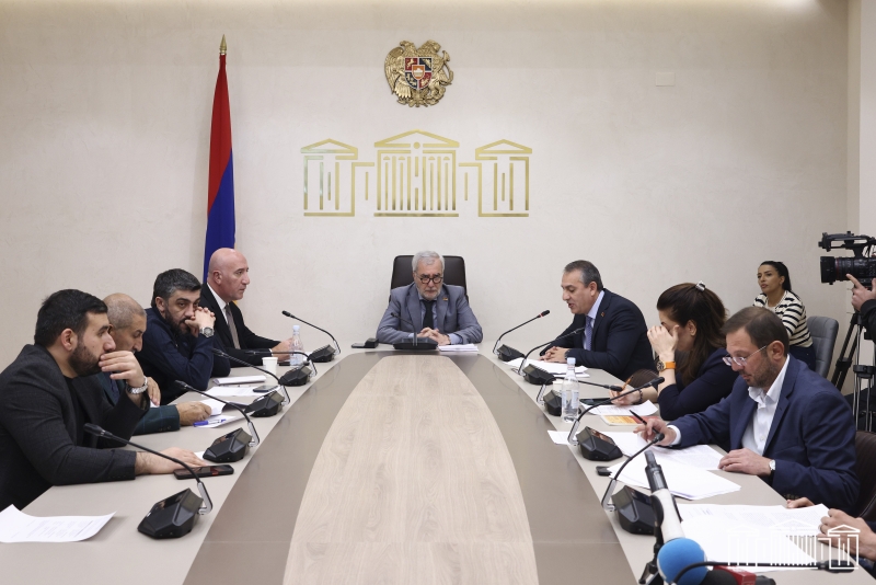 Հանձնաժողովը դրական եզրակացություն տվեց Արմեն Խաչատրյանի և Անդրանիկ Քոչարյանի օրենսդրական նախաձեռնությանը