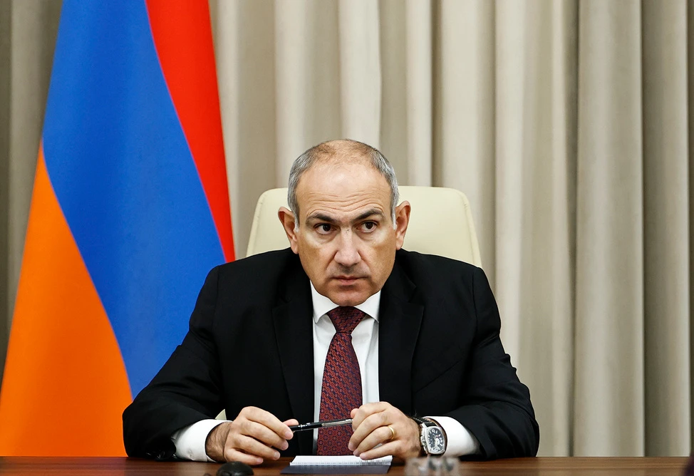 Առաջիկա օրերին անհավանական ձերբակալություններ ու աղմկոտ բացահարտումներ են լինելու․ «Իրավունք»