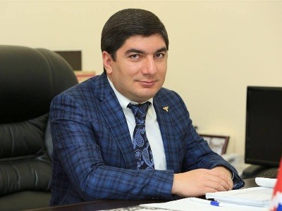 Մեսրոպ Մանուկյանի ձեռքից պատգամավորի մանդատը կվերցնեն․ «Ժողովուրդ»