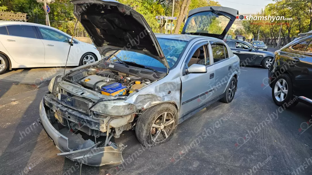 ԱԺ-ի հարևանությամբ բախվել են Mercedes-ը, Toyota Corolla-ն ու Opel Astra-ն․ կան վիրավորներ