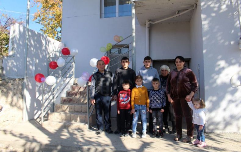 «Թուֆենկյան» հիմնադրամը վերակառուցել է Կարմիր շուկայում բնակվող բազմազավակ ընտանիքի տունը