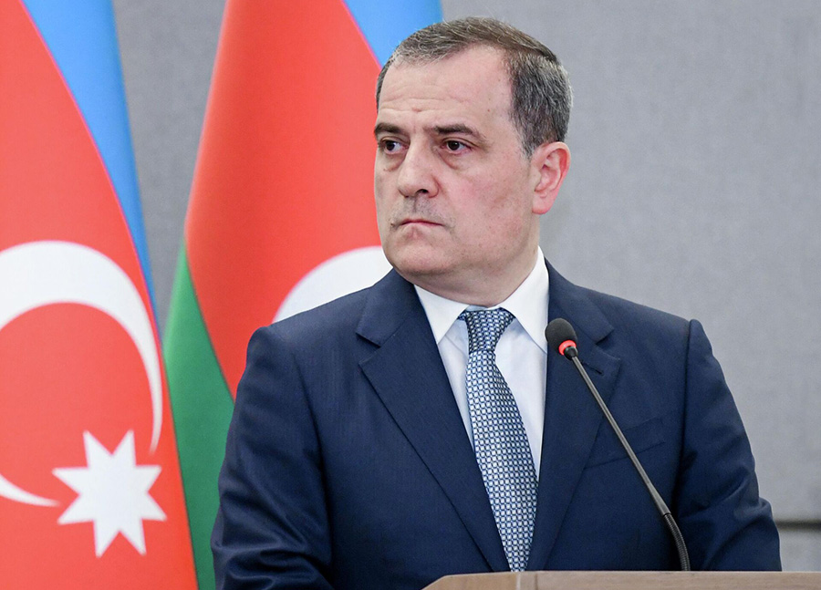Байрамов назвал историческим результатом недавнее развитие отношений с Арменией