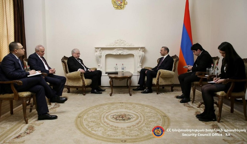 Արմեն Գրիգորյանը և Իգոր Խովաևը քննարկել են խաղաղության պայմանագրի կնքման շուրջ ընթացող բանակցությունները