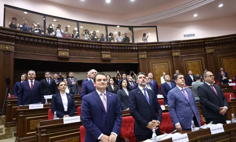 «Ուժեղ Հայաստանը» որոշել է խորհրդարանում ներկայանալ յուրովի․«Իրավունք»