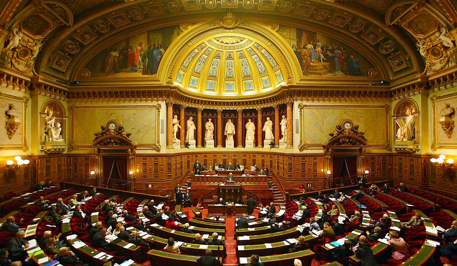 Сенат Франции принял резолюцию о санкциях против Азербайджана