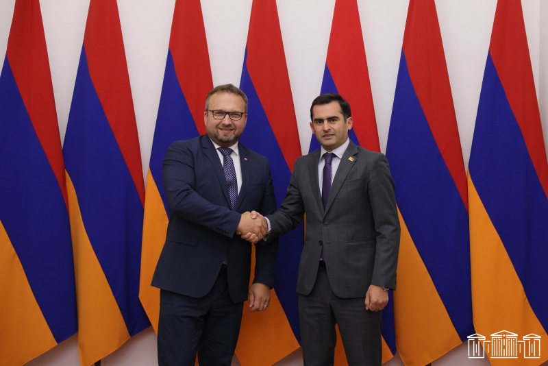 Հակոբ Արշակյանն ընդունել է Չեխիայի փոխվարչապետ Մարիան Յուրեչկային