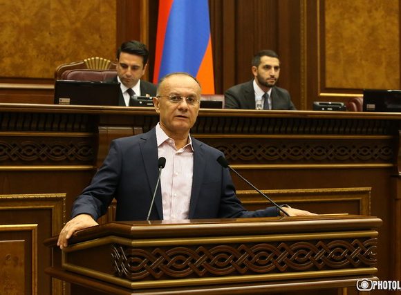 Ի՞նչ խորհրդարանական վերահսկողություն պետք է իրականացնեին, որ սահմանը փակ լիներ. ԱԺ նախագահը՝ Սեյրան Օհանյանին