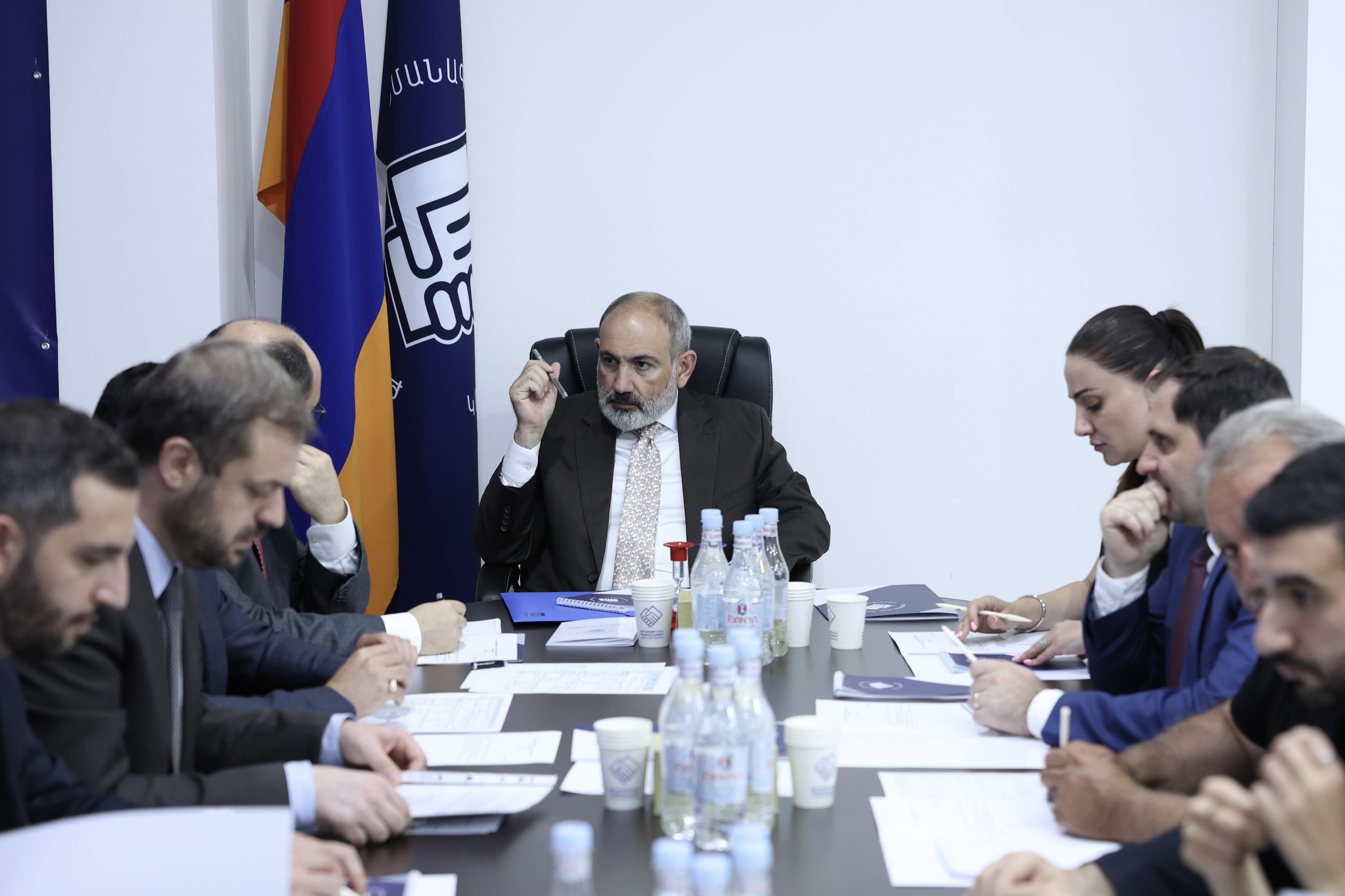 Փաշինյանի գլխավորությամբ տեղի է ունեցել «Քաղաքացիական պայմանագիր» կուսակցության Վարչության նիստ