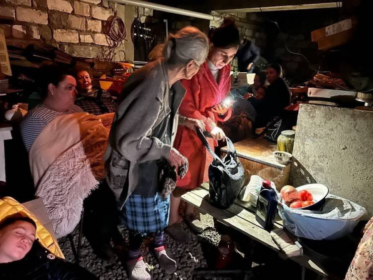 Քայլեր է ձեռնարկվում Արցախի մի քանի հազարի հասնող տարհանված բնակիչներին կացության պայմաններով և սննդով ապահովելու ուղղությամբ