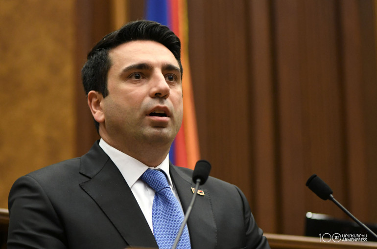 Ալեն Սիմոնյանը ներողություն է խնդրում