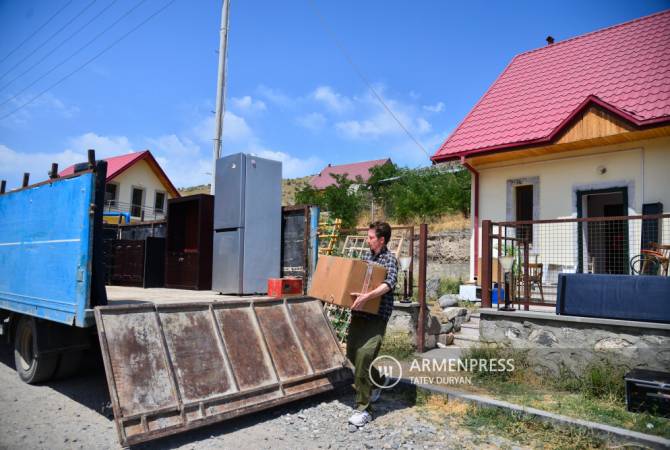 Աղավնոյից ու Բերձորից 20 ընտանիք հաստատվել է Սյունիքի մարզում
