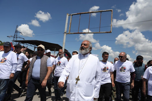 Ո՛չ երկնքում, ո՛չ երկրի վրա, ո՛չ իշխանություններ, ո՛չ պետություններ, որևէ տեսակի ուժ չի կարող հայոց փառավոր ոգին ընկճել. Բագրատ Սրբազան