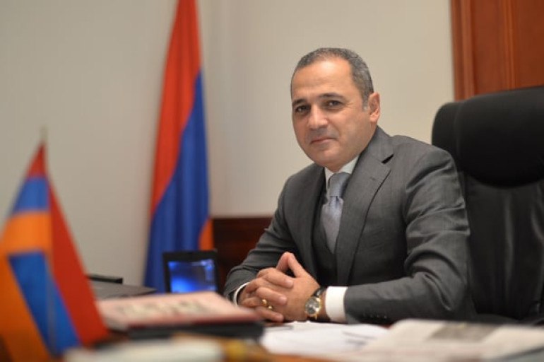 Դատախազությունը պահանջում է ԱԺ նախկին պատգամավոր Վահե Հակոբյանից հօգուտ ՀՀ-ի բռնագանձել 12 անշարժ և շարժական գույքեր, շուրջ 21 միլիոն դոլարին համարժեք գումար