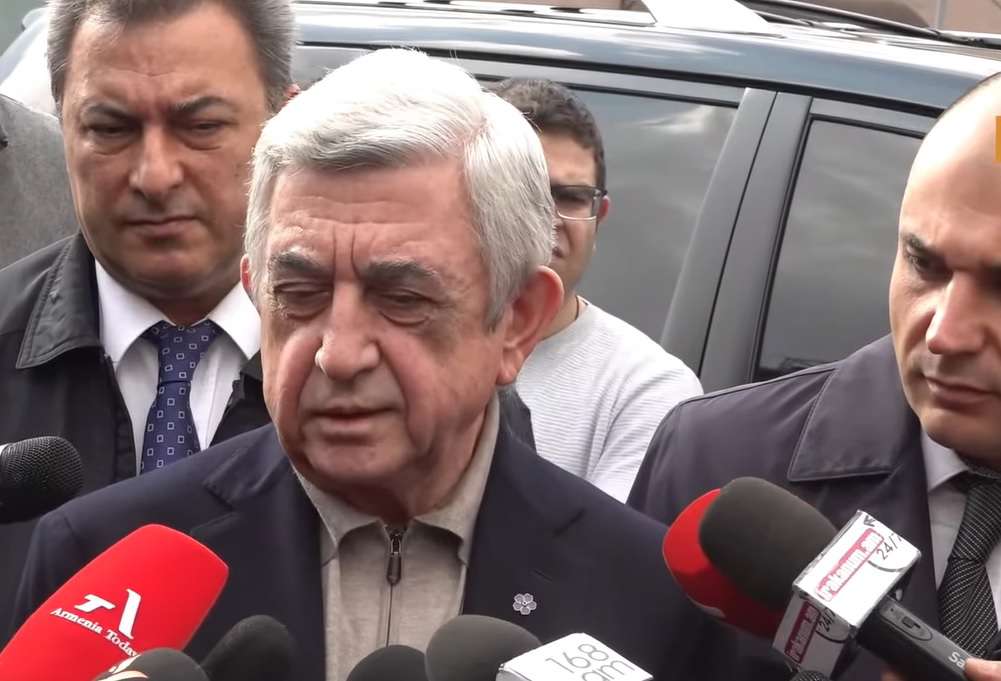 «Տեսնենք, դեռ որոշում չկա». Սերժ Սարգսյանը՝ 2026–ի ընտրություններին մասնակցելու մասին