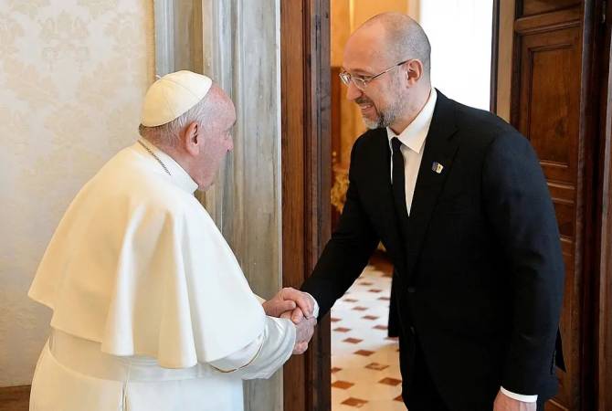 Հռոմի պապը հանդիպել է Ուկրաինայի վարչապետի հետ