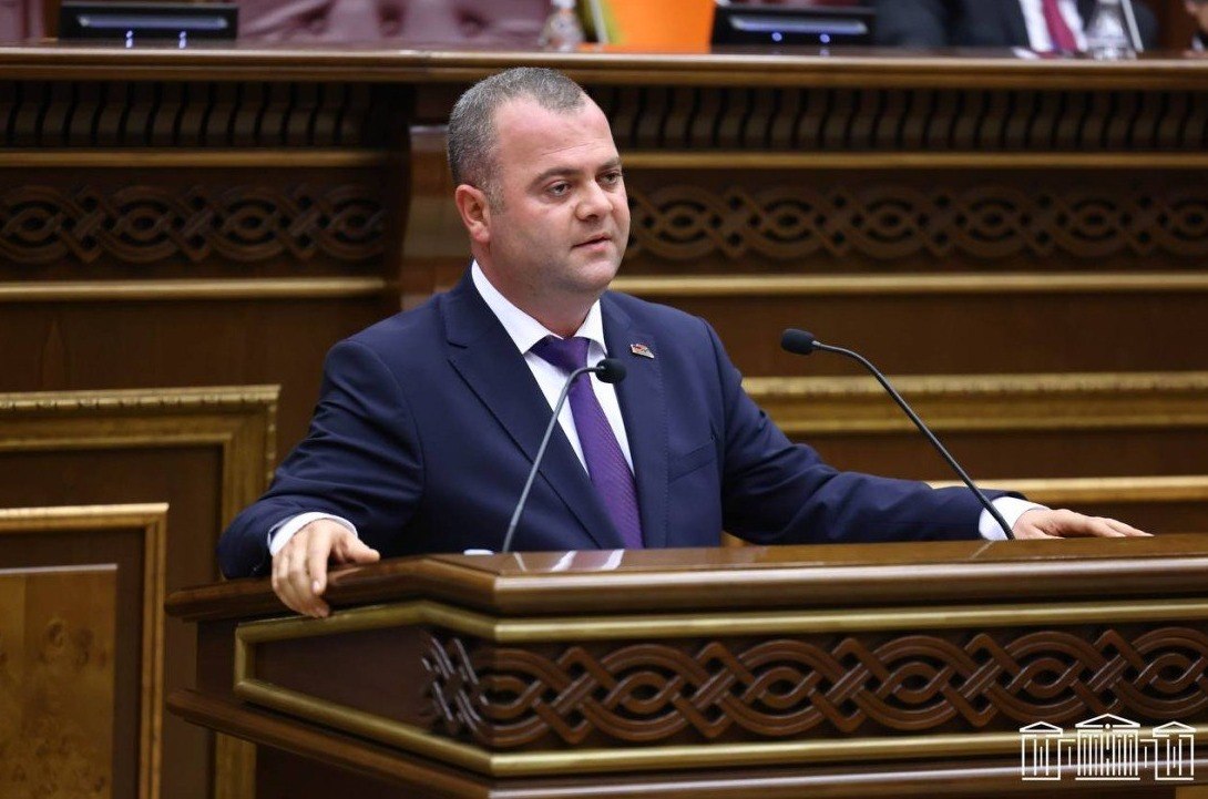 «Ուժեղ Հայաստան» խմբակցության պատգամավոր Հարություն Հարությունյանն ընտրվել է ԱԺ Եվրոպական ինտեգրման հարցերի հանձնաժողովի նախագահ