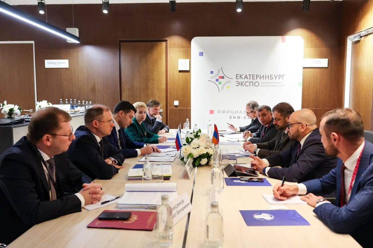 Պապոյանն ու ՌԴ արդյունաբերության և առևտրի նախարարը քննարկել են արտահանման նոր ուղիներ գտնելու հնարավորությունը