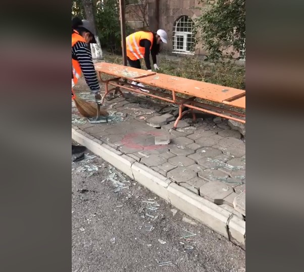 Երևանում կրկին կանգառ են ջարդել (տեսանյութ) 
