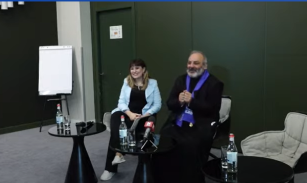 Սրբազան պայքարի շրջանակներում անցկացվում է կանանց առաջին ֆորումը՝ ուղիղ