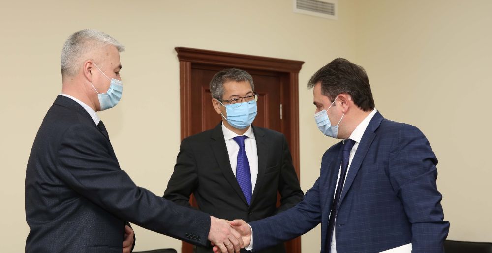 ԲՏԱ նախարարն ու ՀՀ-ում Ղազախստանի դեսպանը պատրաստակամություն են հայտնել խորացնել համագործակցությունը