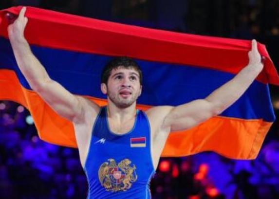 Ըմբշամարտի ԱԱ․ Ռազմիկ Քուրդյանը հաղթեց Ադրբեջանի ներկայացուցչին