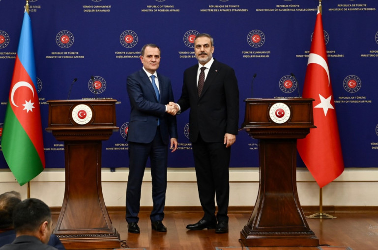 Թուրքիայի ու Ադրբեջանի ԱԳ նախարարները քննարկել են հայ-ադրբեջանական խաղաղության օրակարգի հեռանկարները