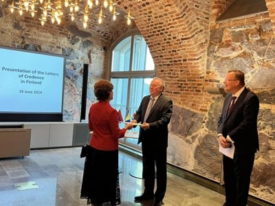 Աննա Աղաջանյանն իր հավատարմագրերն է հանձնել Ֆինլանդիայի նախագահին