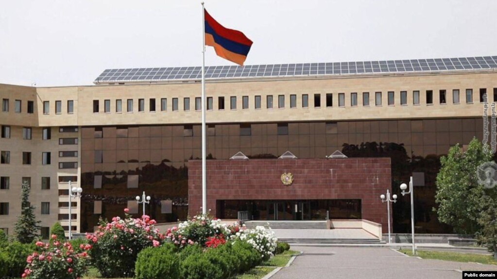 ՀՀ ԶՈՒ ստորաբաժանումները կրակ չեն բացել ադրբեջանական դիրքերի ուղղությամբ․ ՊՆ-ն հերքում է