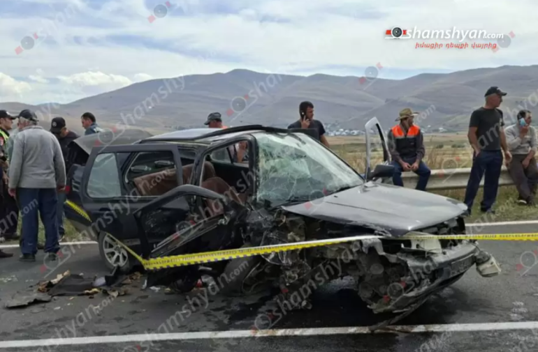 1 զnh. 3 վիրավոր. Վանաձոր-Գյումրի ավտոճանապարհին բախվել են «Toyota Highlander»-ը և «Volkwagen Vento»-ն