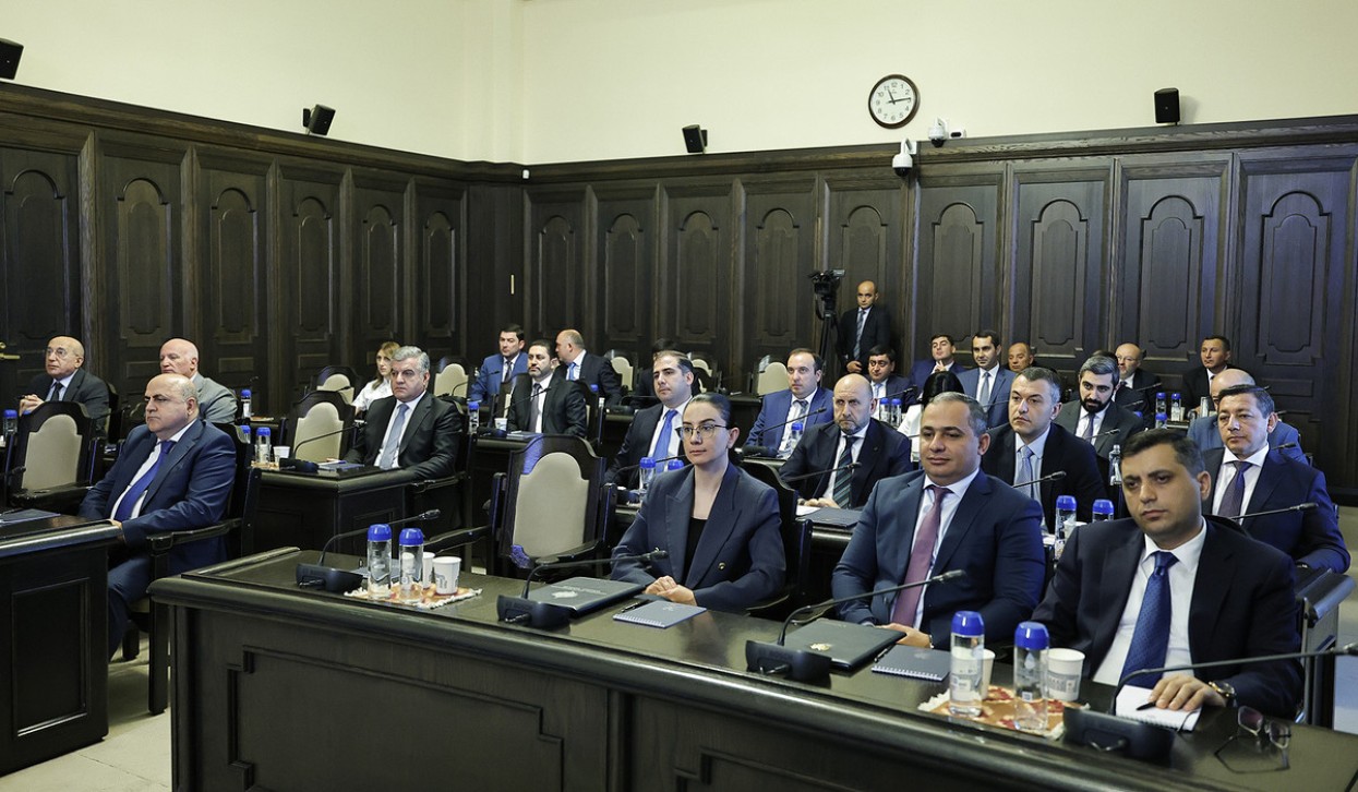Հաստատվել է օտարերկրյա պետության քաղաքացու կողմից ՀՀ քաղաքացի համարվող և ՀՀ տարածքից դուրս ապրող երեխայի որդեգրման կարգը