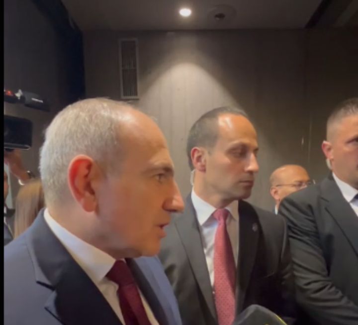 Ադրբեջանի Սահմանադրությունը տարածքային պահանջներ է պարունակում Հայաստանի նկատմամբ. Փաշինյանը՝ ադրբեջանցի լրագրողին