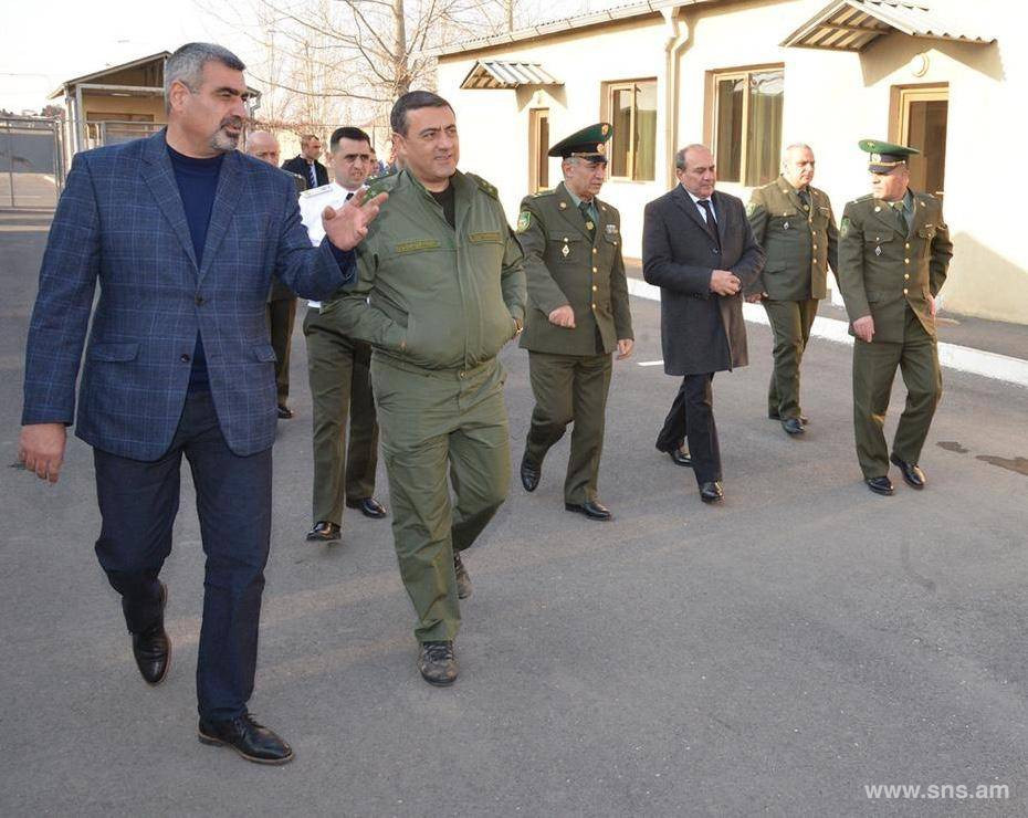 ԱԱԾ տնօրենի պաշտոնակատարն այցելել է սահմանապահ զորքեր