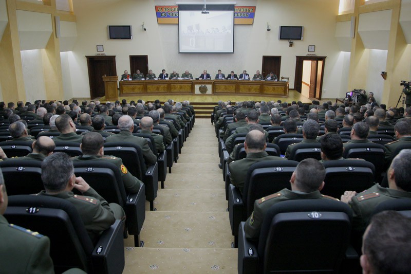 Ով է ՊՆ այն պաշտոնյան, ում մեղադրանք է առաջադրվել «Օրսիս-Արմս» ընկերության հետ զենքի գնման մրցույթի խափանման պատճառով