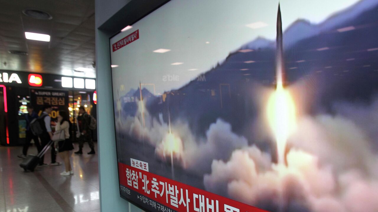 Հյուսիսային Կորեան երկու բալիստիկ հրթիռ է արձակել