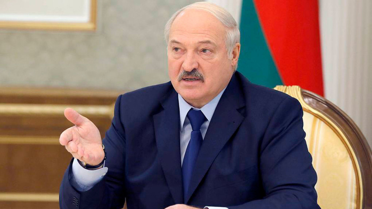 Лукашенко поздравил президентов Армении и Азербайджана с Днём Победы