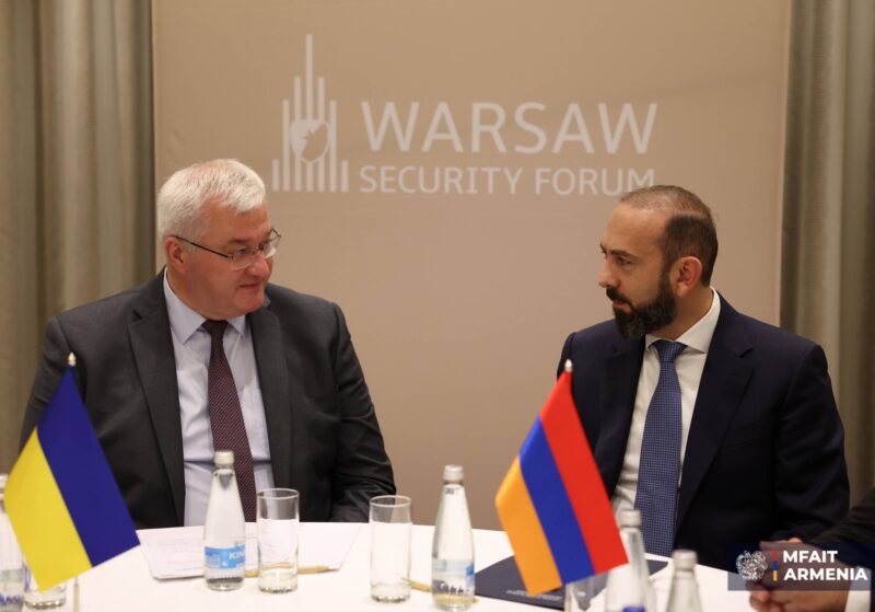 Միրզոյանն ու Սիբիհան քննարկել են Հայաստան–Ուկրաինա հարաբերությունների զարգացման հնարավորությունները