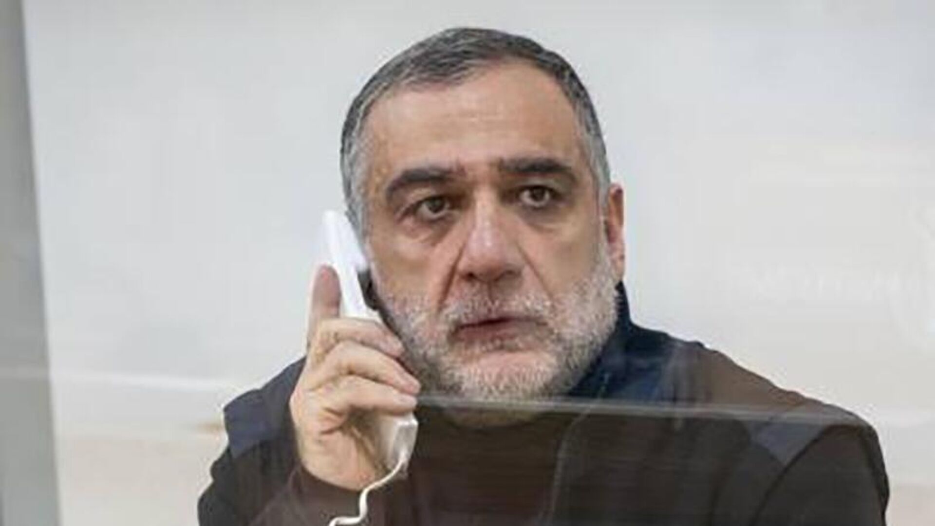 Նիկոլա և Քրիստինա Ազնավուրներն իրենց համերաշխությունն են հայտնում Ռուբեն Վարդանյանին
