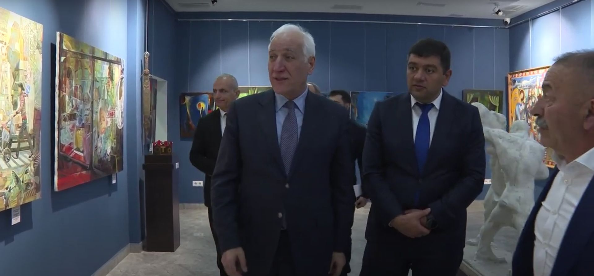 Վահագն Խաչատուրյանն այցելել է Կապանի ժամանակակից արվեստի թանգարան (տեսանյութ)