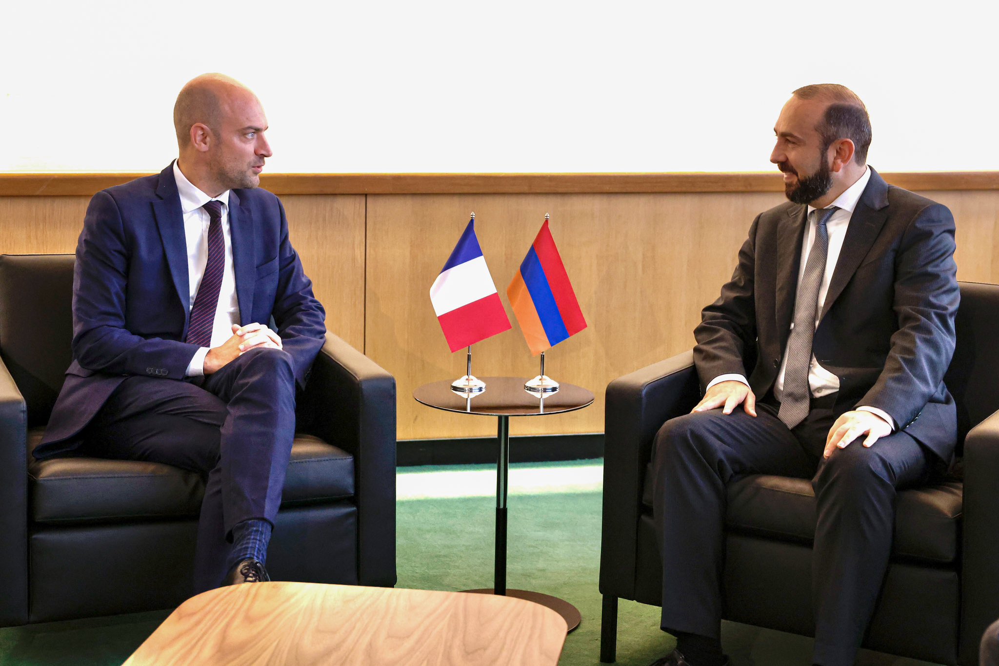 Մենք աջակցում ենք Հարավային Կովկասում արդար և հարատև խաղաղությանը․ Ֆրանսիայի ԱԳ նախարար