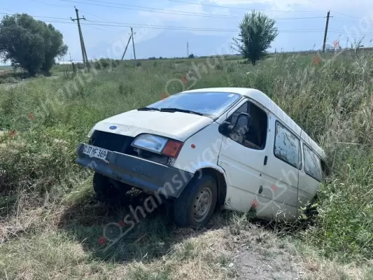 Մասիս-Նորամարգ ավտոճանապարհին բախվել են «Mercedes Vito»-ն և անչափահասի վարած «Ford Transit»-ը․ վերջինը մասամբ հայտնվել է ձորակում․ կա վիրավոր