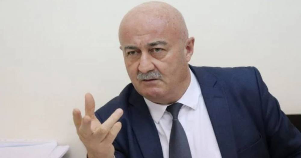 Ինձ ամեն անգամ հասկացնում էին, թե քեզ կարգին պահի. իսկ ես ինձ կարգին չեմ պահել, չեմ էլ պահելու. Աղազարյան