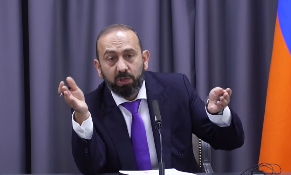 Միրզոյանն անդրադարձել է Հայաստանի և Ադրբեջանի միջև անկլավ-էքսկլավների խնդրի լուծման հնարավորություններին