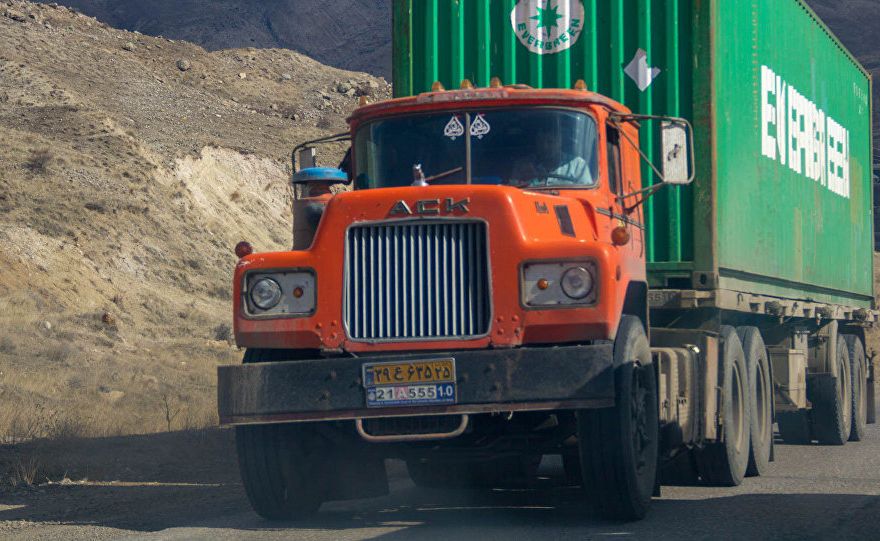 Հայաստան-Իրան ճանապարհը փակ է. ինչ վիճակ է բեռնափոխադրումների և ուղևորահոսքի հետ