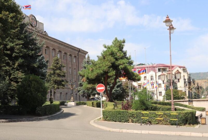 Ով է երեկ Ստեփանապերտում ադրբեջանցիների վրա կրակած Կարեն Ավանեսյանը