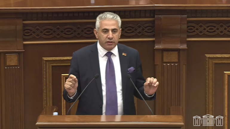 Նրա թեկնածությունը ոչ միայն խոցելի է, այլև վտանգավոր, սպառնալիք ՀՀ անվտանգության համար. Ղազարյանը՝ Ջուլհակյանի մասին