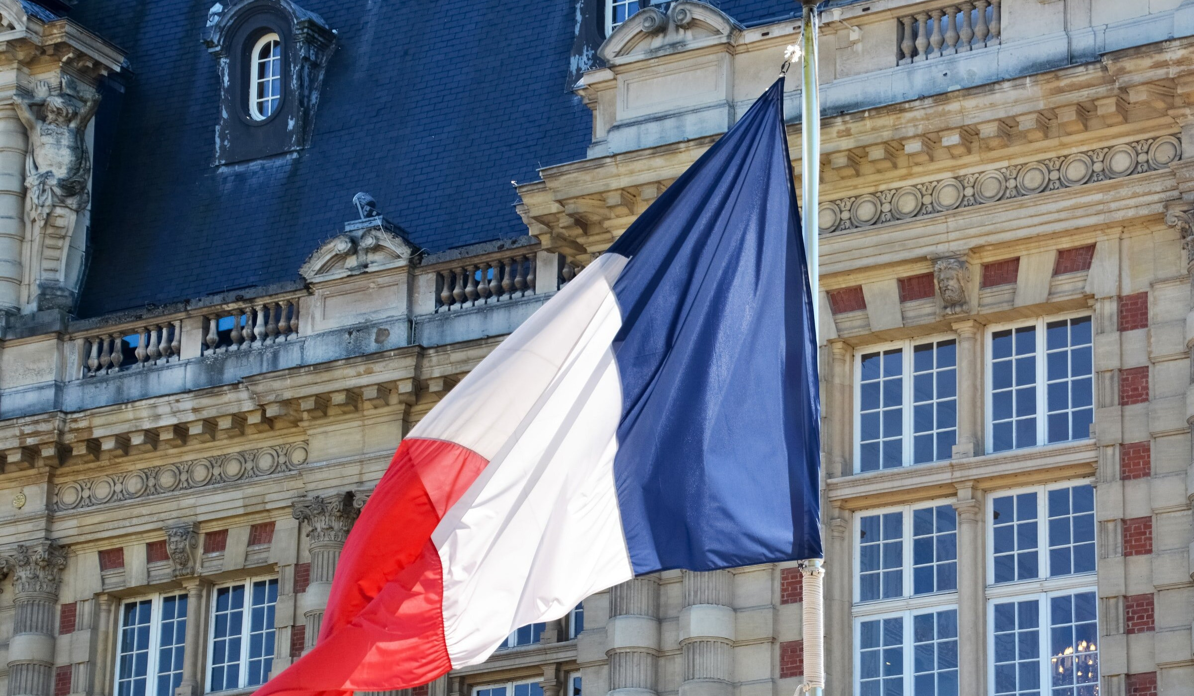 Резолюции парламента Франции с призывом к санкциям против Азербайджана не отражают официальную линию Парижа - МИД