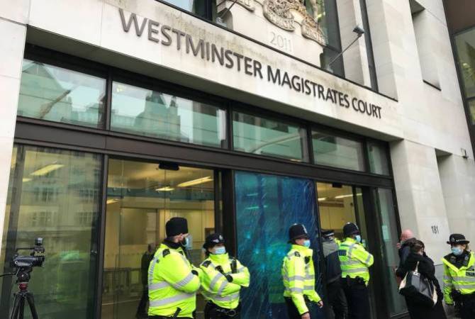 Լոնդոնի դատարանը կալանք է դրել ադրբեջանցի պատգամավորին ու նրա կնոջը  պատկանող 39 մլն ֆունտ արժողությամբ անշարժ գույքերի վրա