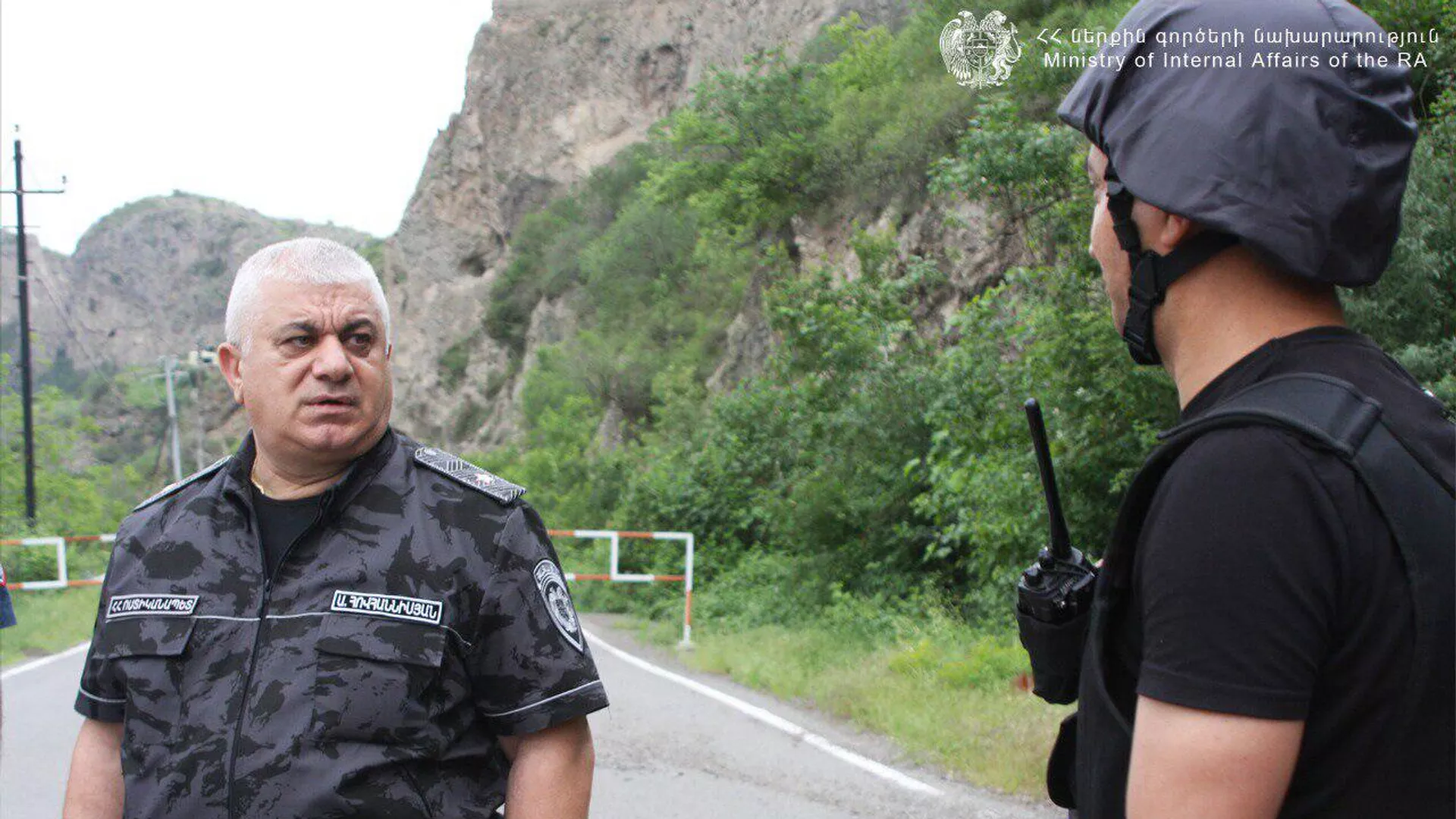 Ոստիկանապետն ու ոստիկանության զորքերի հրամանատարն այցելել են Սյունիքի մարզ